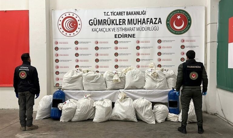 kapikule-sinir-kapisinda-217-kilo-uyusturucu-ele-gecirildi-81Trk1qT.jpg