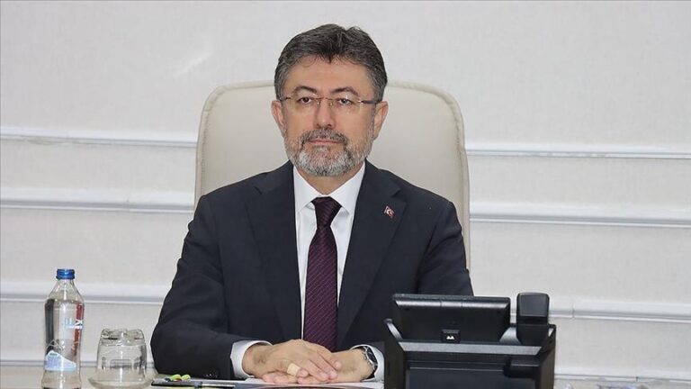 bakan-yumakli-tarihin-en-yuksek-su-urunleri-ihracatina-ulastik-E5uwutz7.jpg