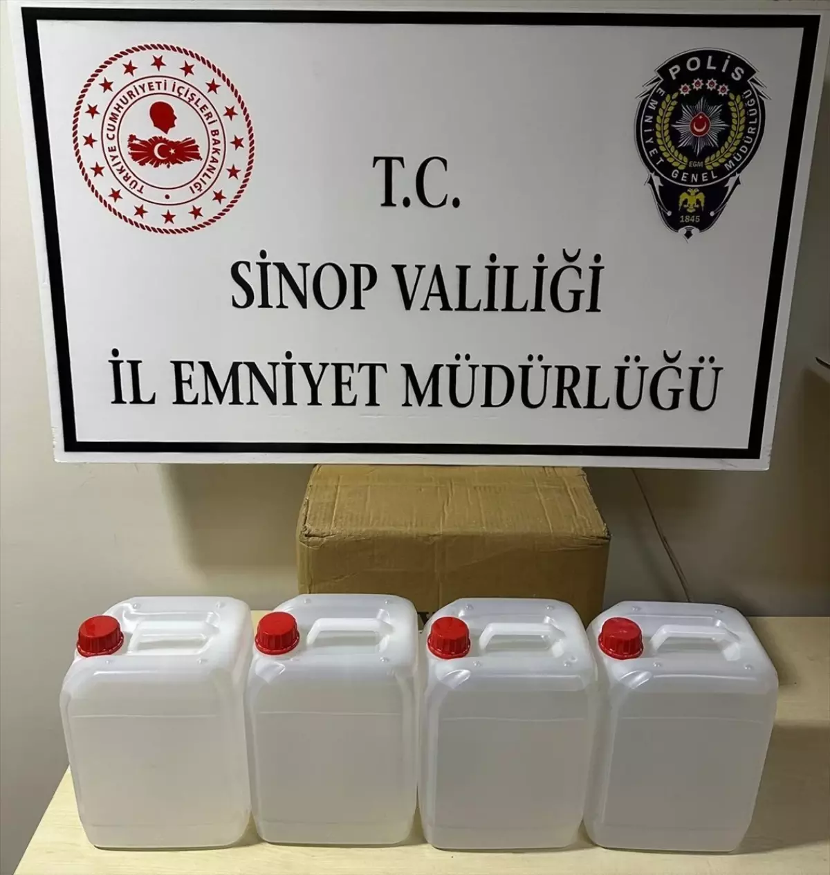 gerzede-20-litre-etil-alkol-ele-gecirildi-rXHRYWIs.jpg