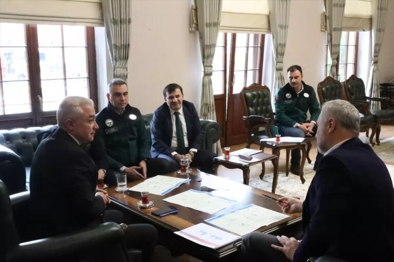 kayalikoy-barajinda-kuraklik-toplantisi-4bcnNz4S.jpg