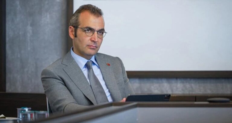 yerine-kayyum-atanan-resul-emrah-sahandan-ilk-aciklama-m1DML3Fe.jpg