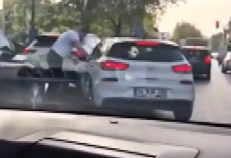 atasehirde-trafik-kavgasi-NgwZwxfd.jpg