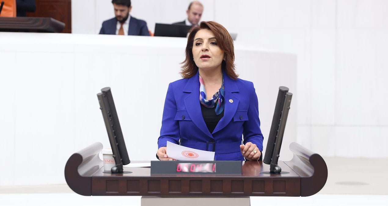 chpli-kis-sarayin-luksu-halkin-gecim-derdiyle-odeniyor-aiZpVDcT.jpg