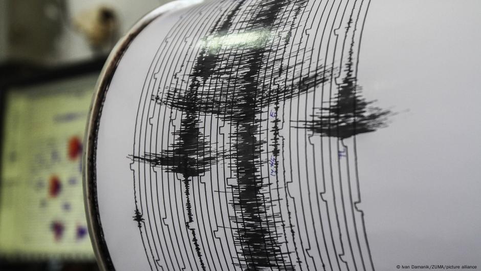 kutahya-simavda-deprem-okullar-tatil-edildi-6WZltmyG.jpg