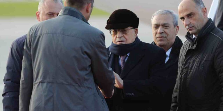 filistin-devlet-baskani-mahmud-abbas-moskovada-2ZJgI14s.jpg