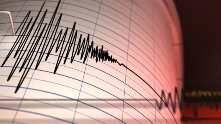 japonyanin-kuzeyinde-siddetli-deprem-7Cbee4Us.jpg