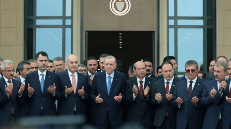 turkiyeden-kktcye-19-milyar-tllik-hibe-OWpY5q69.gif