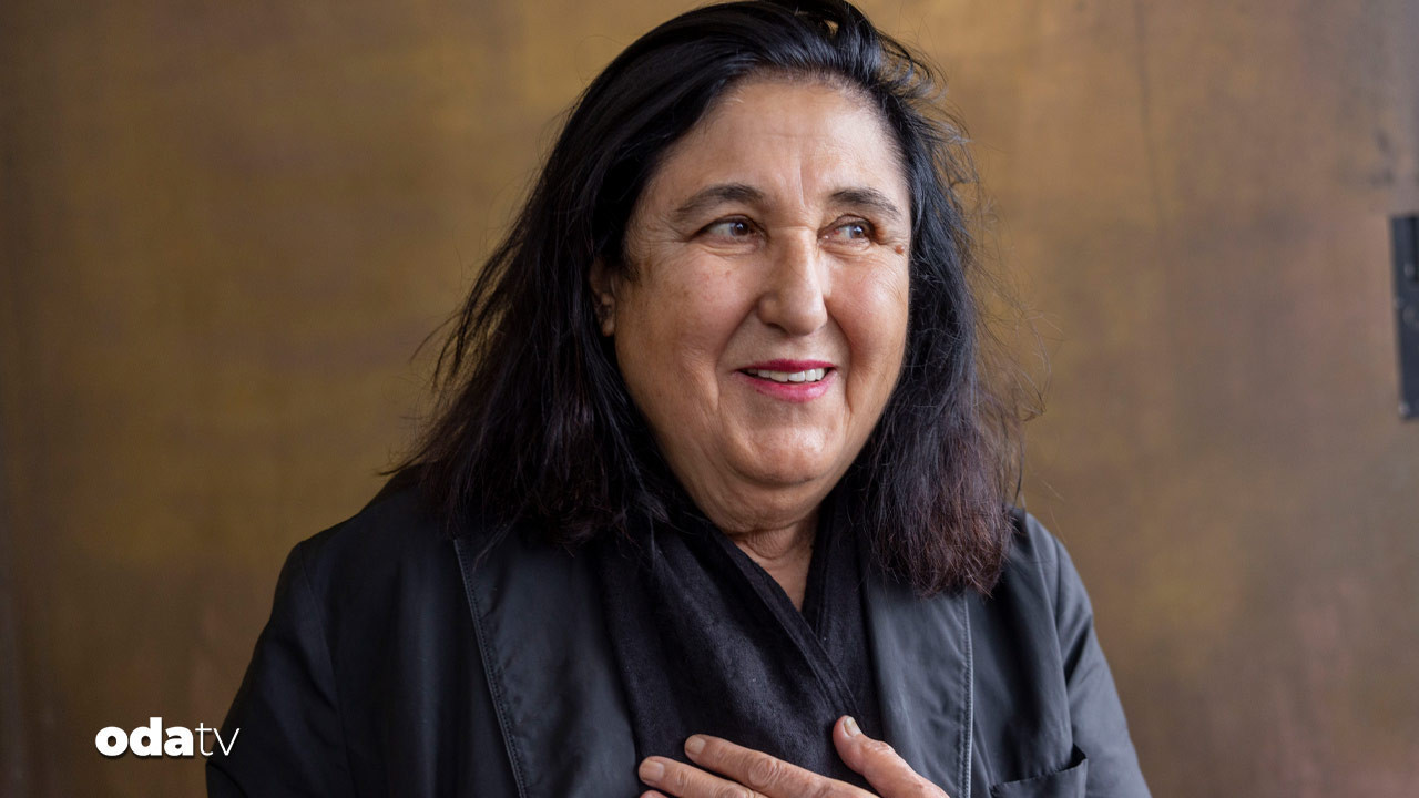 emine sevgi ozdamara almanya liyakat nisani RZqZecOY