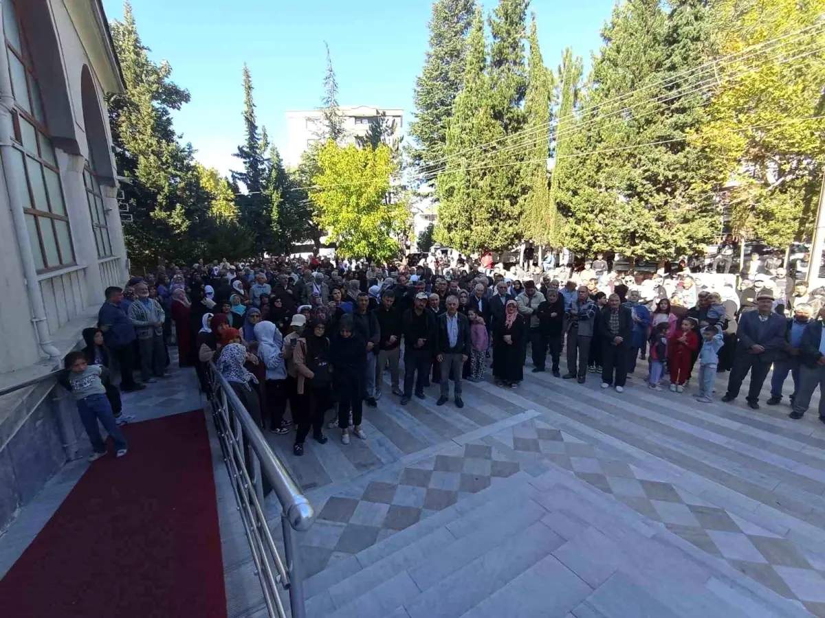 gedizden umreye ugurlama toreni LFia7zEN