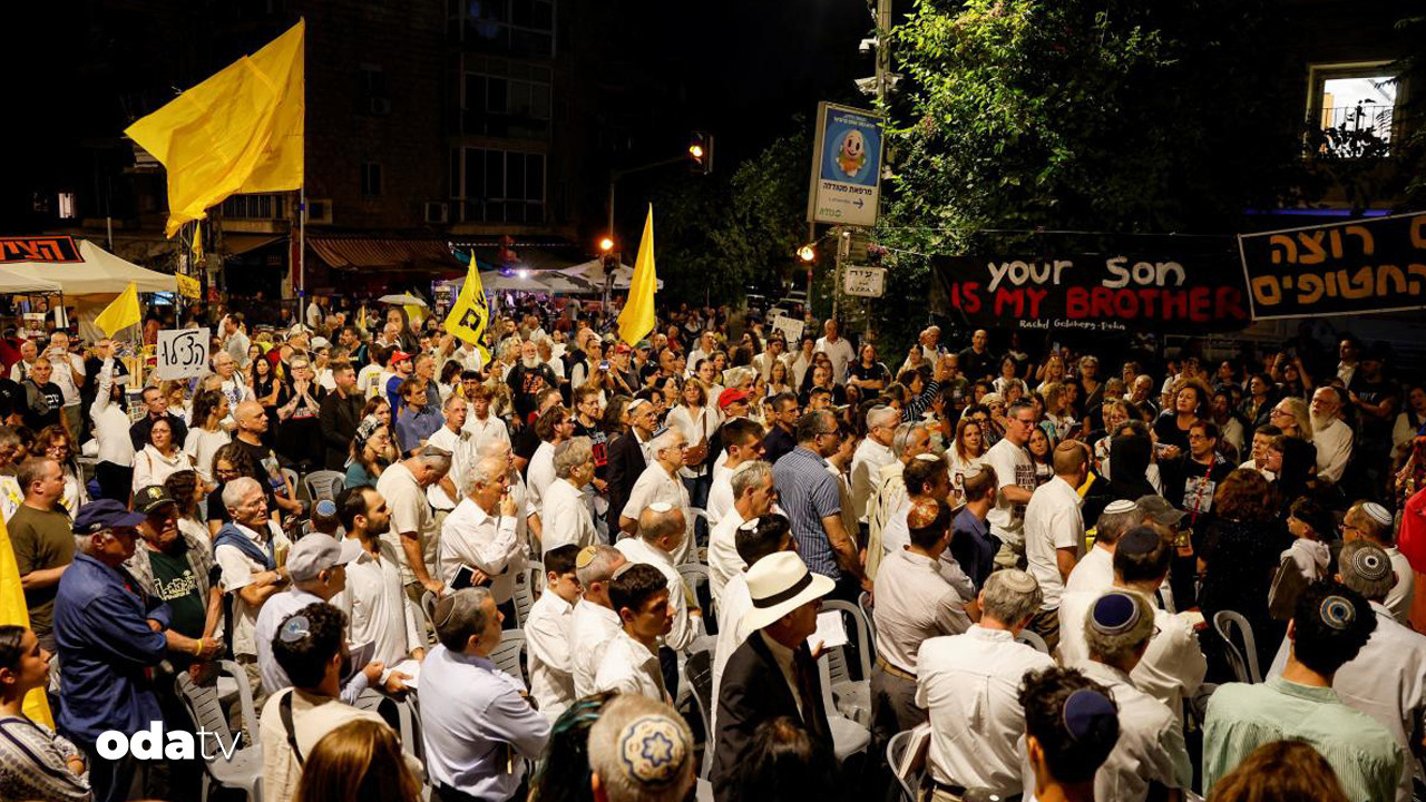 israilliler netanyahunun kapisina dayandi 21DERcbt