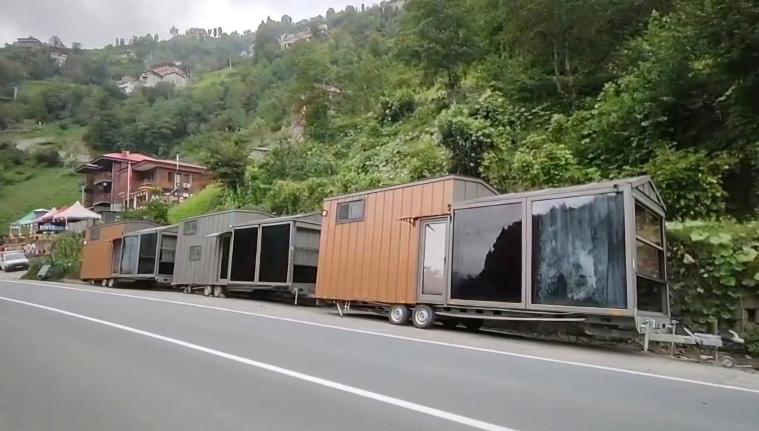 rizede sel sonrasi bungalovlar sokuluyor rwcBQcTC