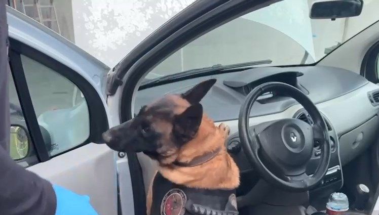 aracta 46 kiloya yakin eroin bulundu DvUQXfwz.jpg