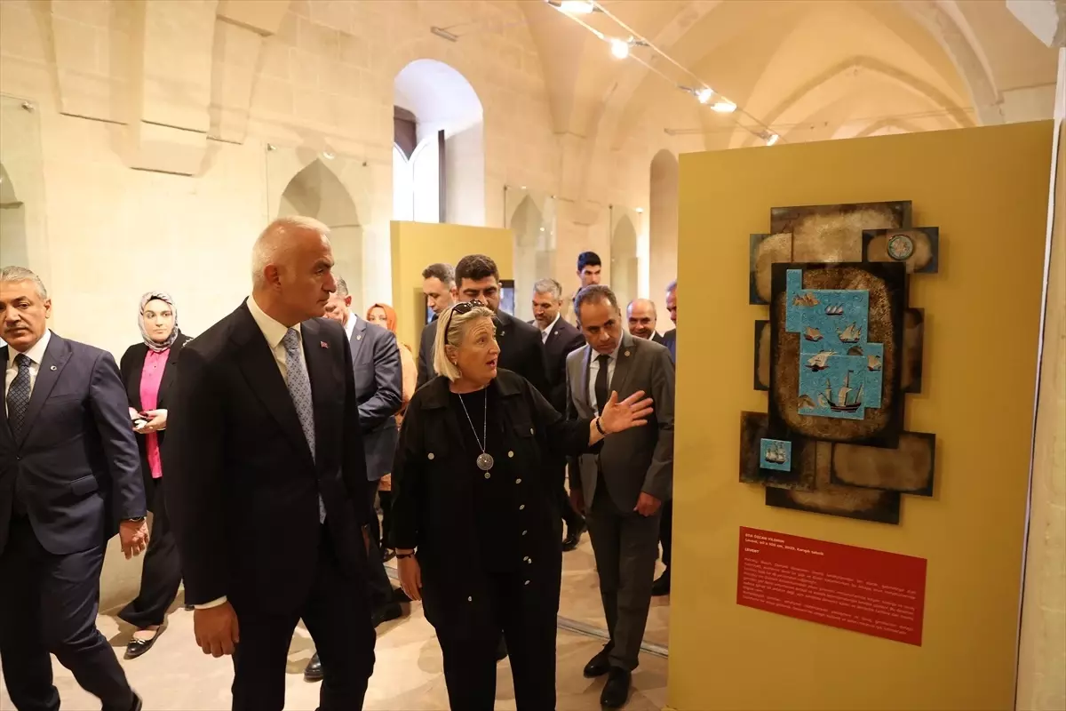 bakan ersoy mardin kultur yolu festivalini ziyaret etti 33a6T8V5.jpg